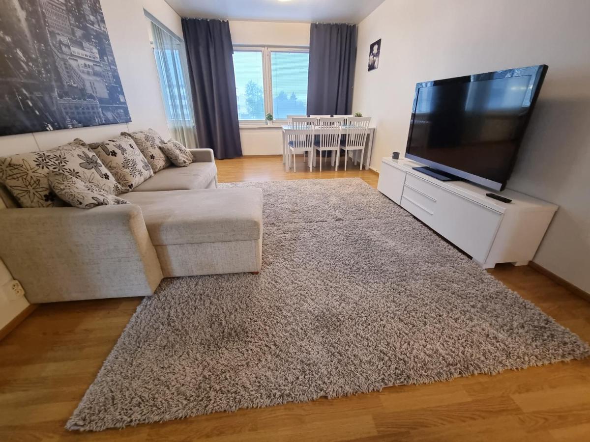 Spacious 4-Room Apartment In City Center 오울루 외부 사진